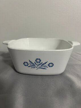 Corning ware Vtg Blue Cornflower Petite Pan Casserole Dish 2  3/4 Cup P-43-B